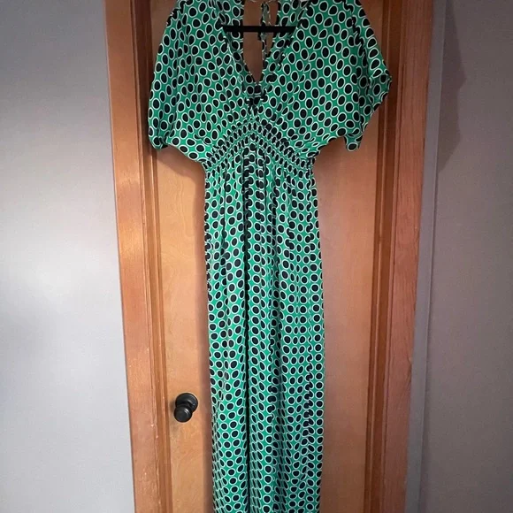 green emerald velvet dress Lime Green Ribbed Fitted Michael Kors Preloved Maxi Dress – NS Style Shop main image 1